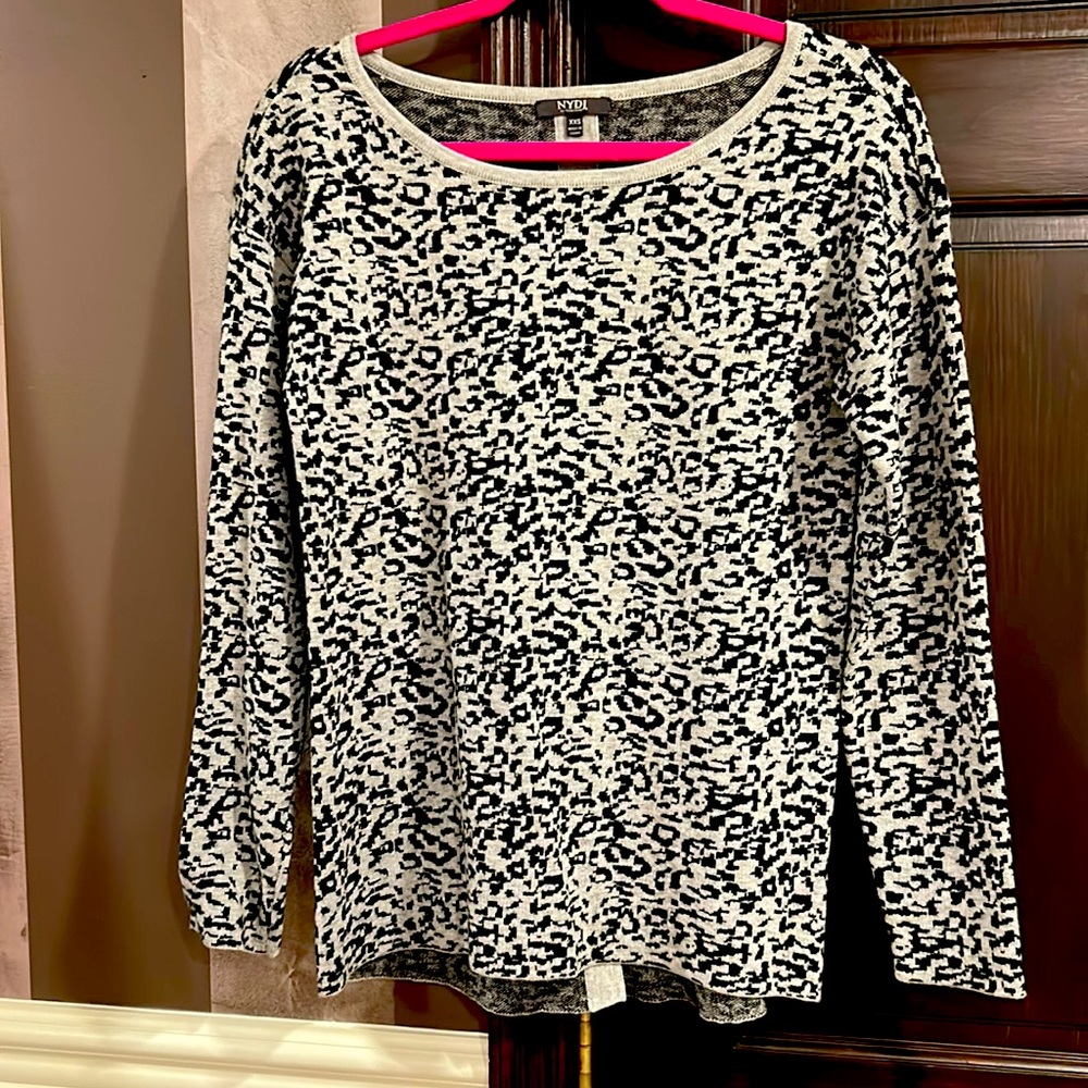 NYDJ Woman’s Shirt - Size XXS
